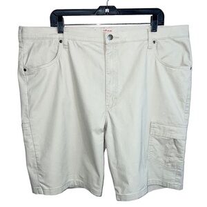 Wrangler Cargo Shorts Men’s Size 42 Khaki Tan Casual Modern